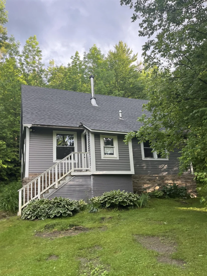 Photo of 142 Folsom Hill
