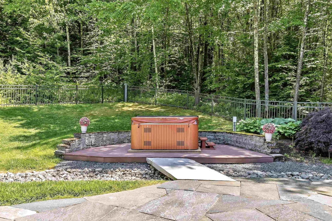 Photo of 1087 County