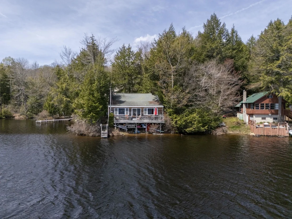 Photo of 408 Whitney