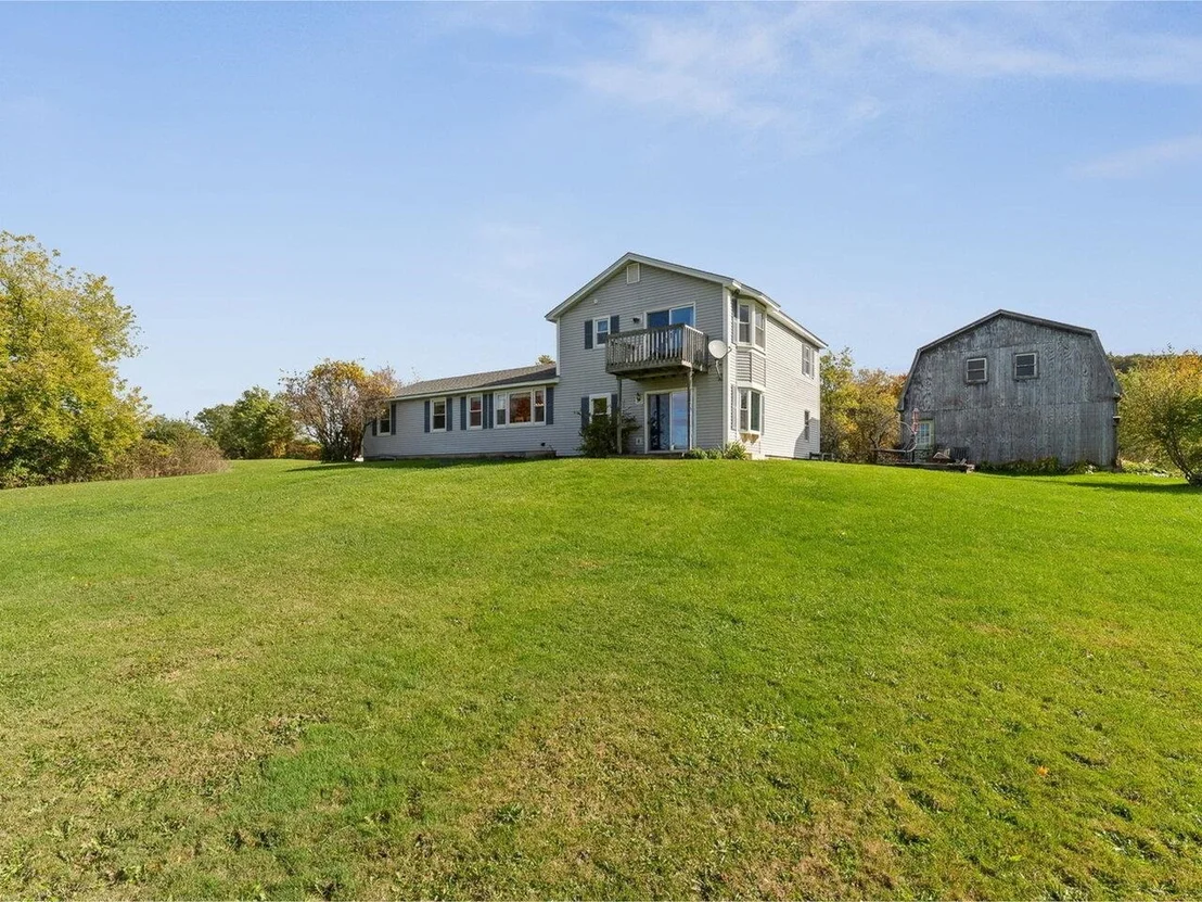 Photo of 771 Robinson