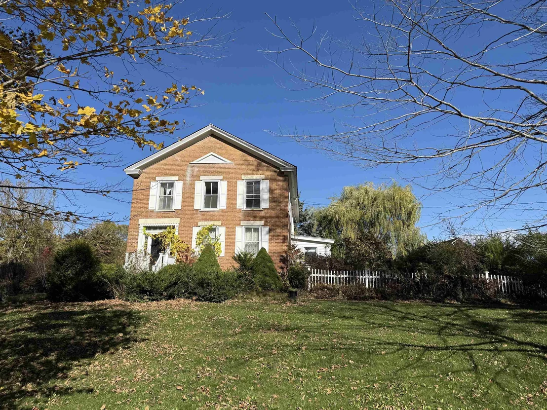 Photo of 6614 Main