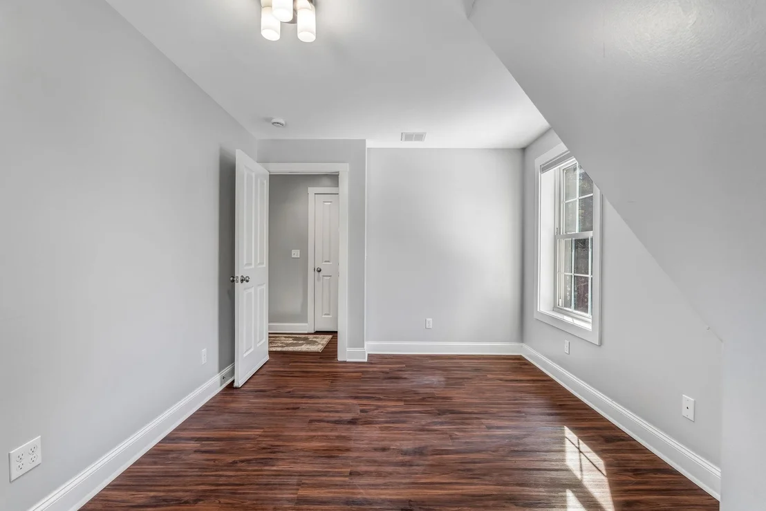 Photo of 120 Dover