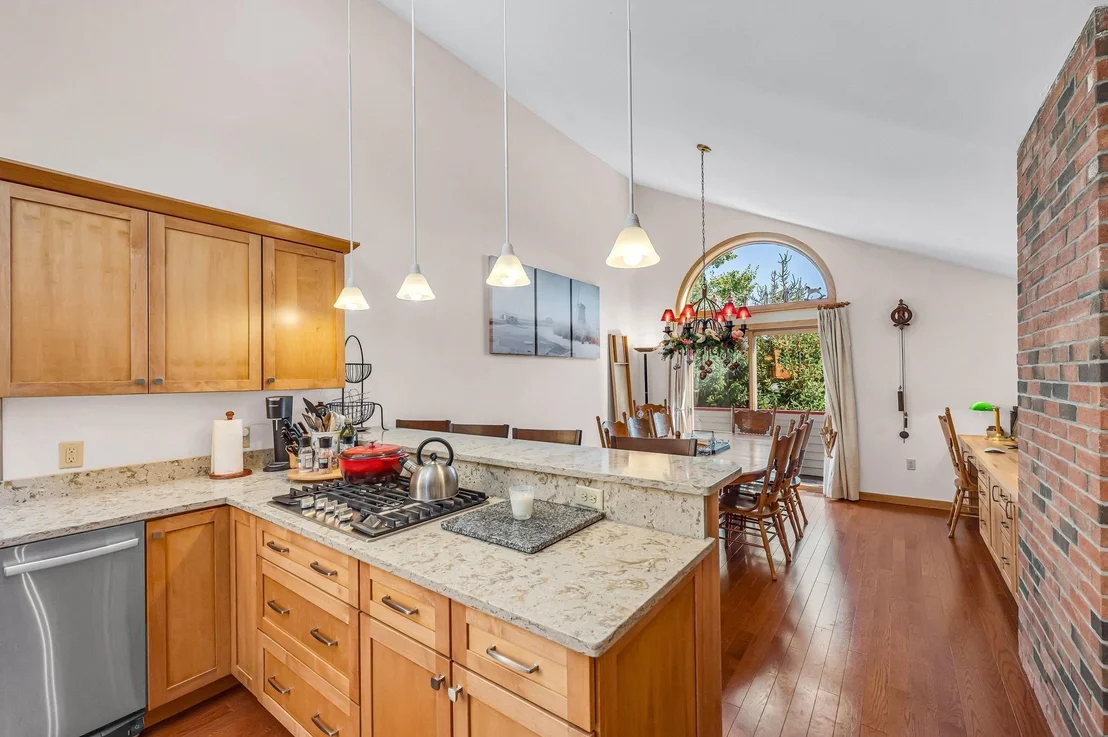 Photo of 33 Carinthia