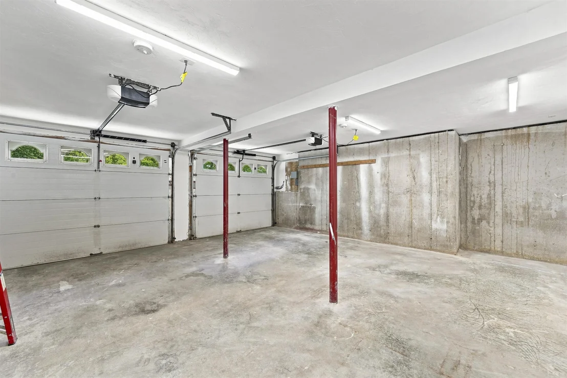 Photo of 9 Alexandra