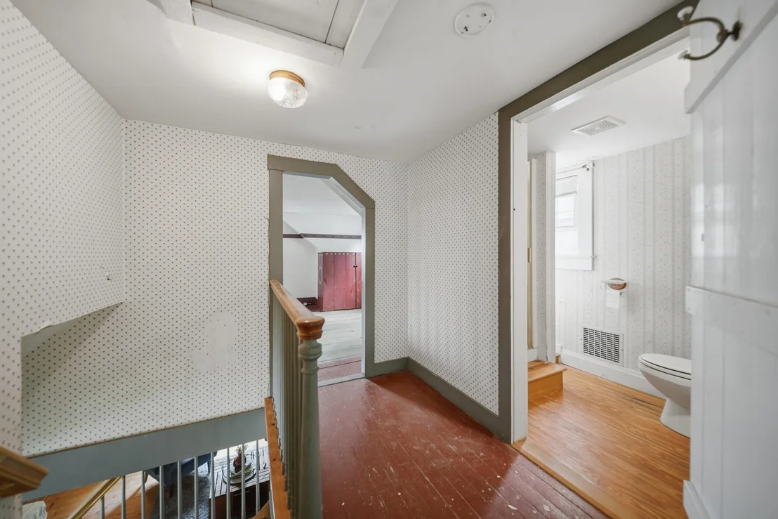 Photo of 60 Old Deerfield