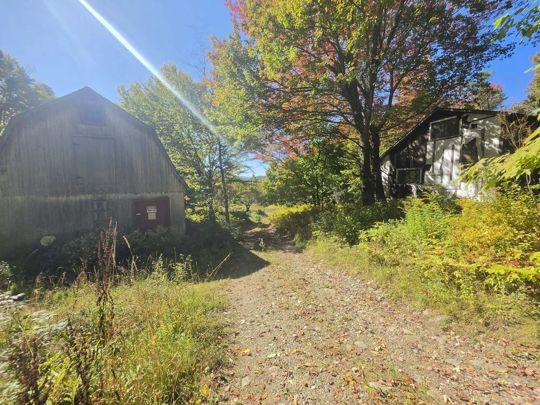 Photo of 689 Black Falls