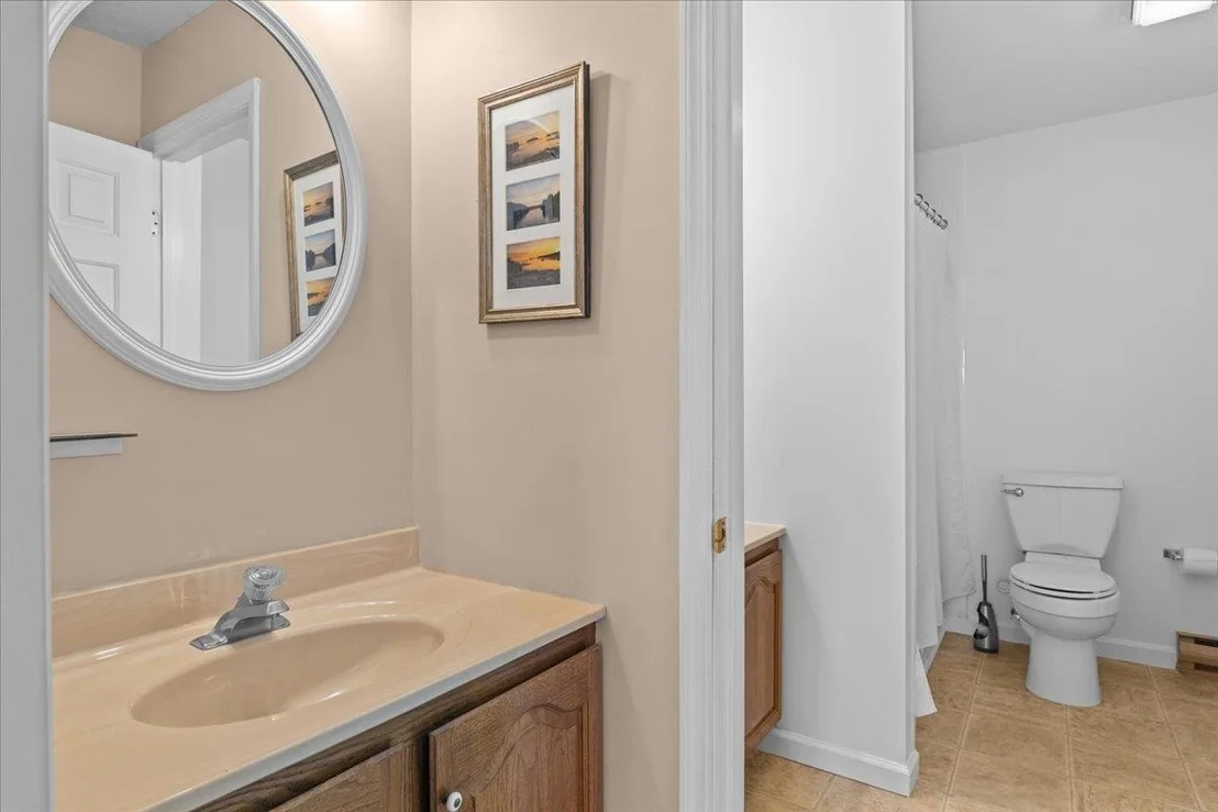 Photo of 433 Westview