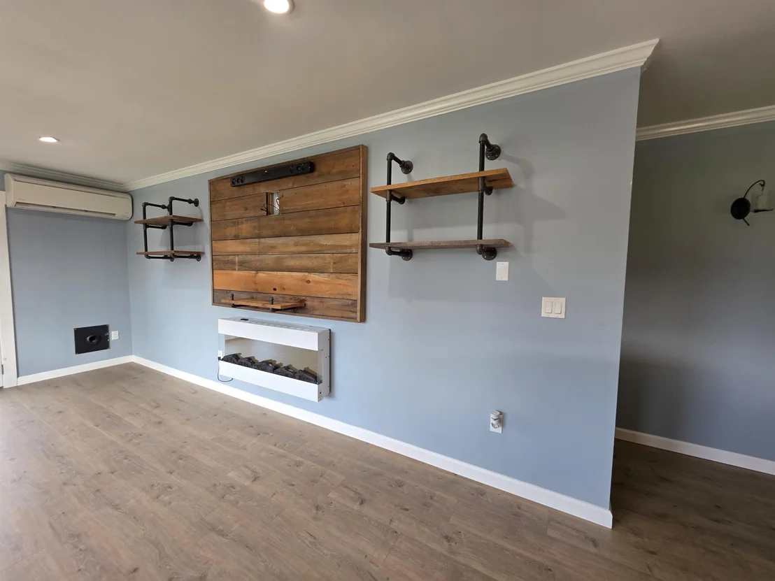 Photo of 6 Meadowcrest