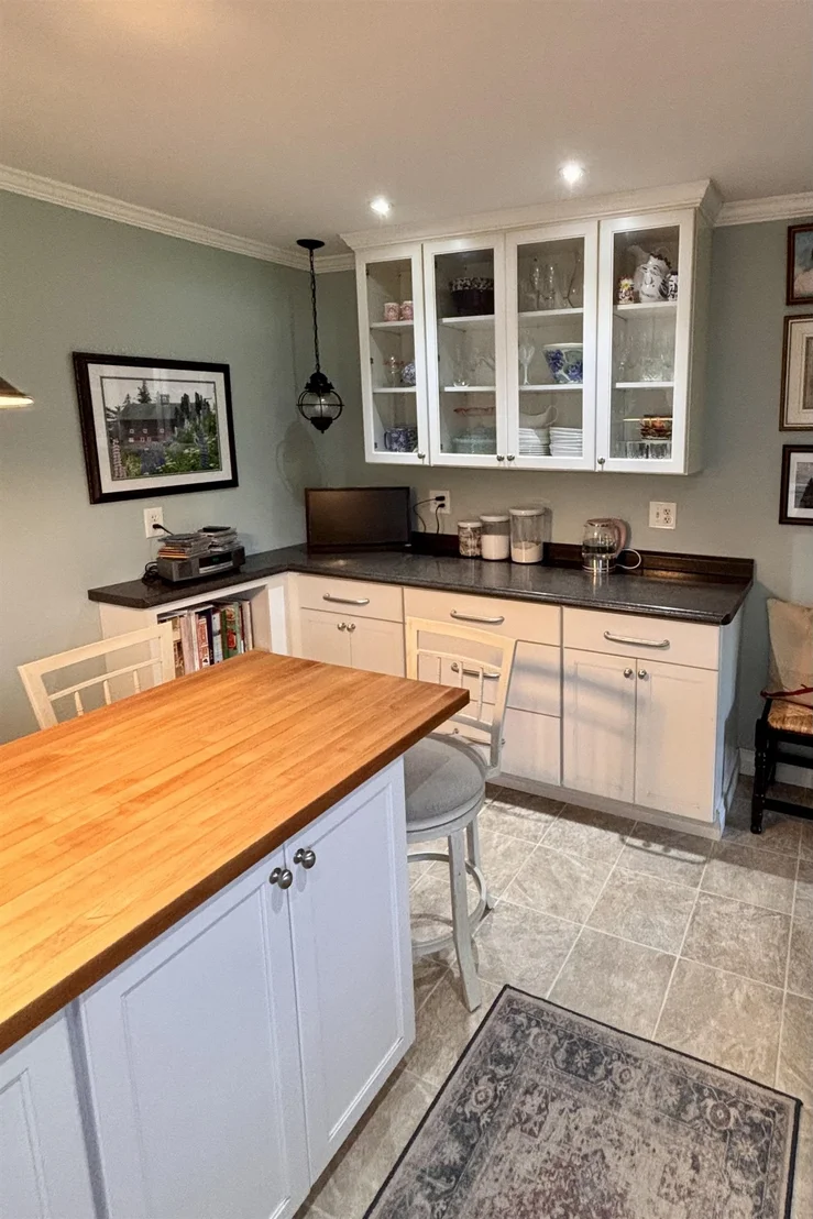 Photo of 20 Edgewood