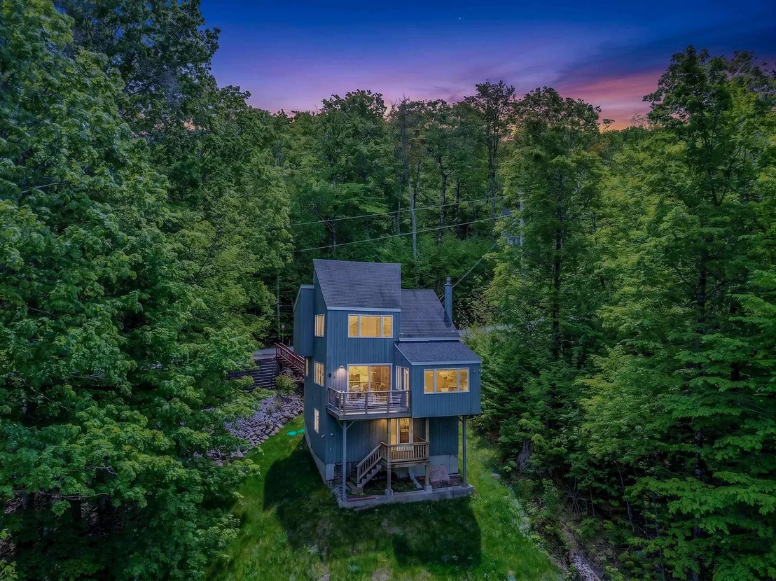 Photo of 139 Summit
