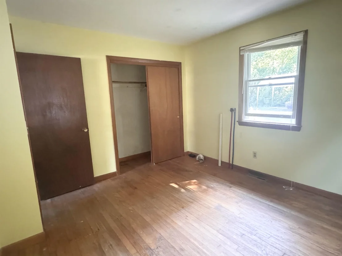 Photo of 35 Reese