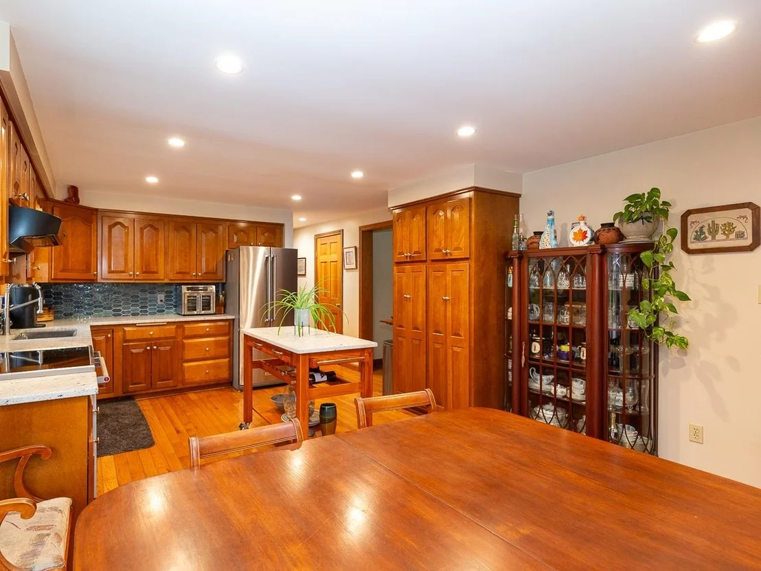 Photo of 8 Laurel