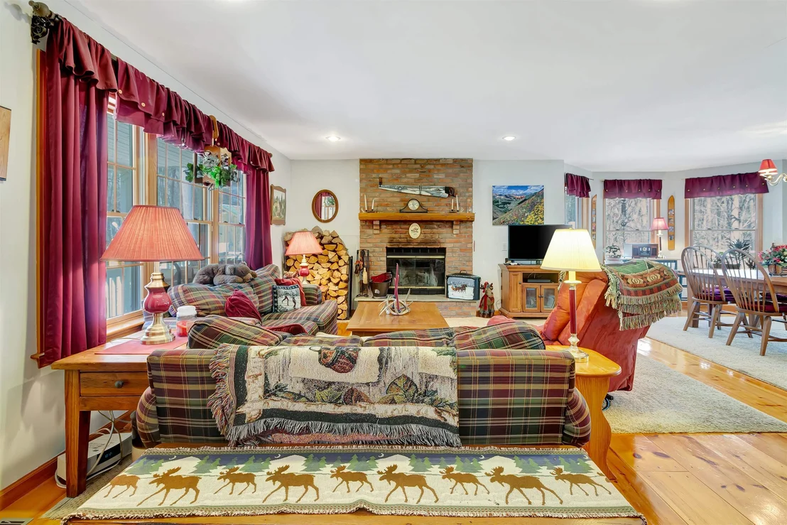 Photo of 1229 Sheldon Hill