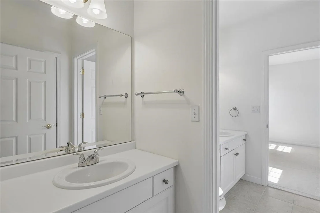 Photo of 32 White Pine