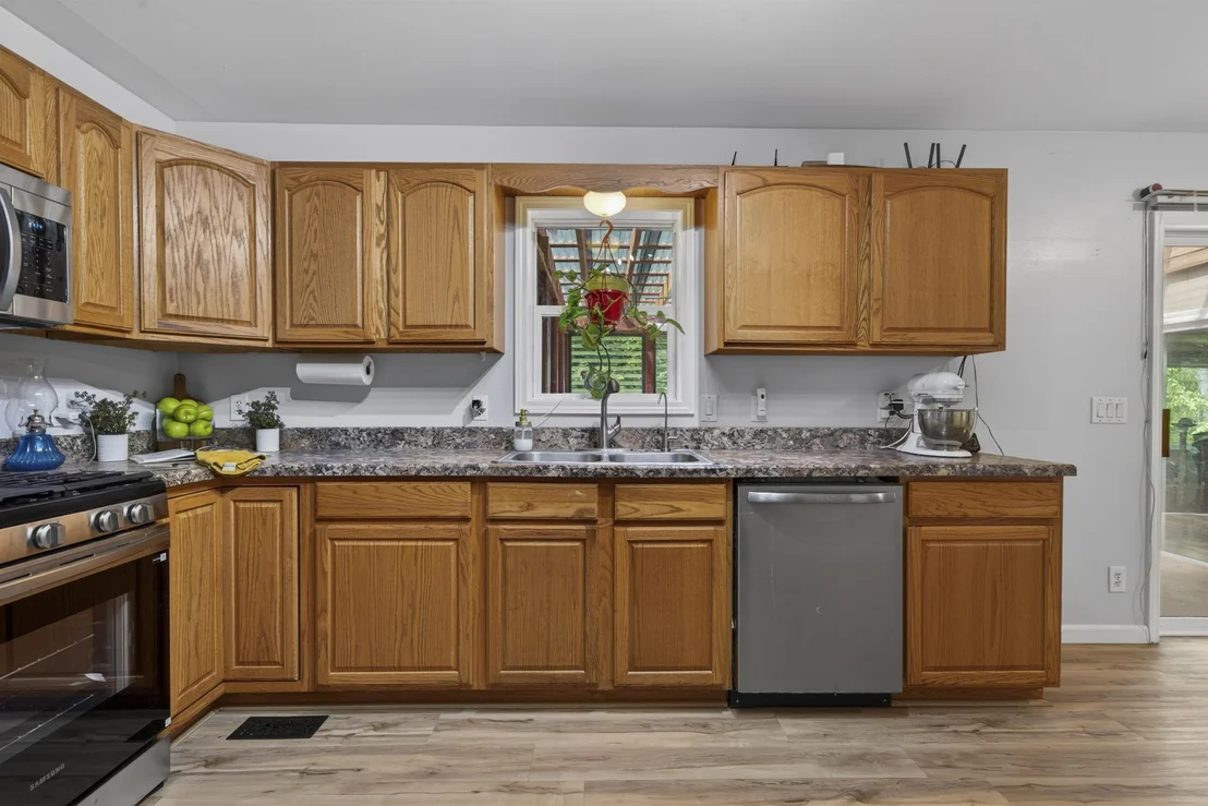 Photo of 112 Shaker