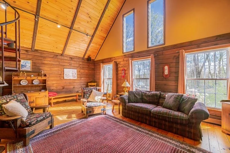 Photo of 1731 Three Maple