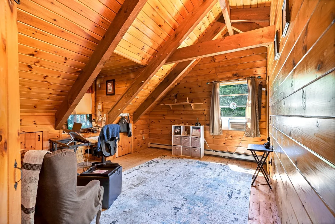 Photo of 708 2Nd Crown Point