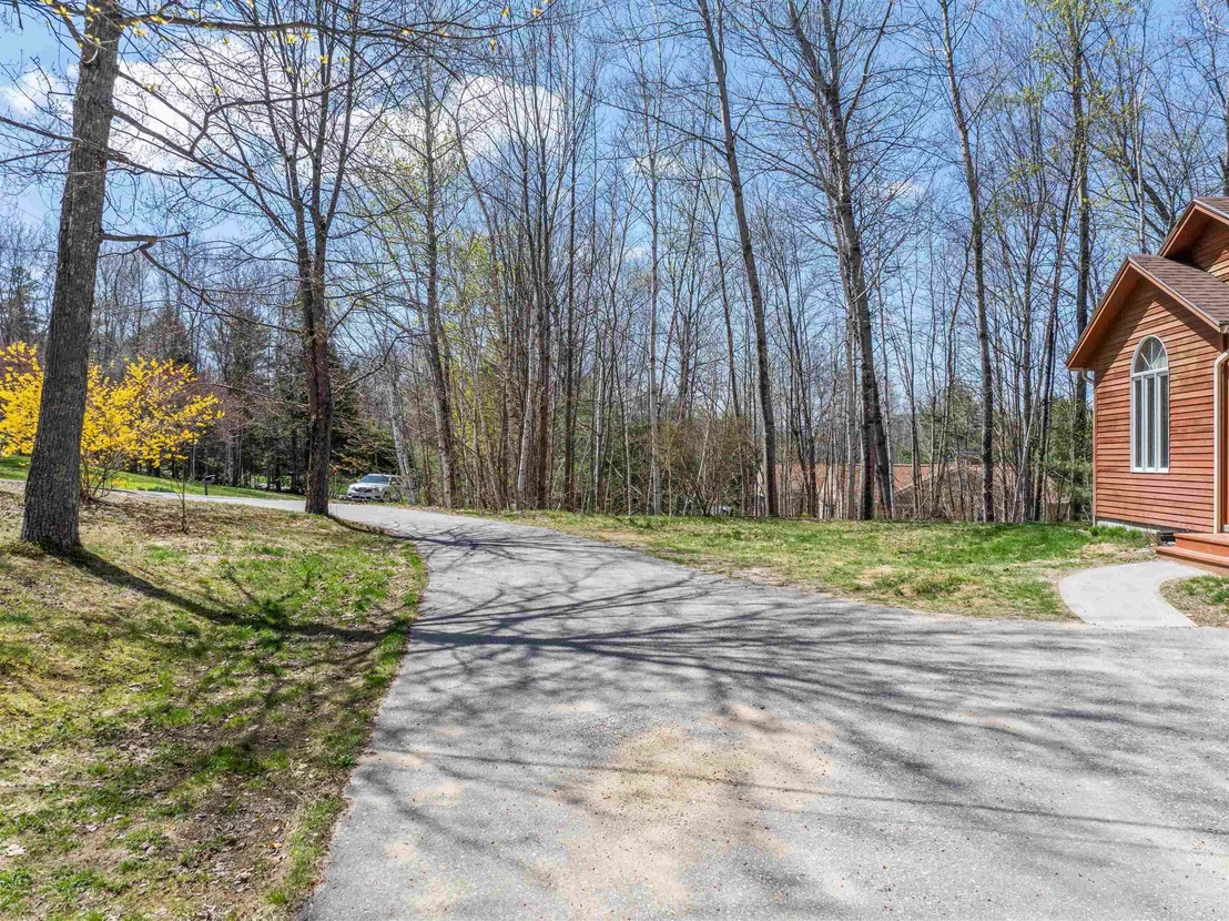 Photo of 265 Upper Birch
