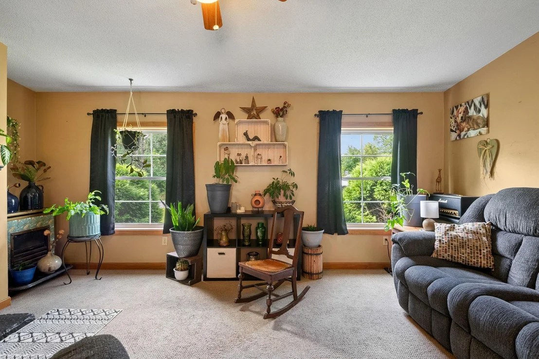 Photo of 351 Dickinson