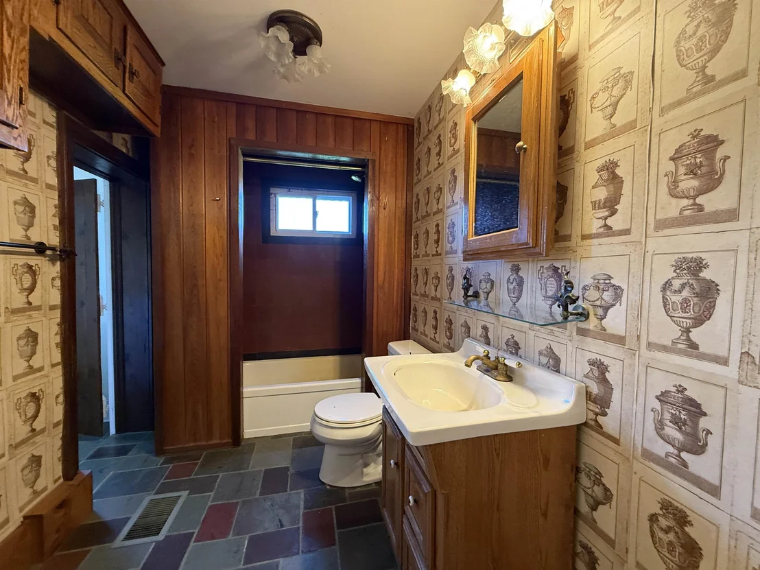 Photo of 6614 Main