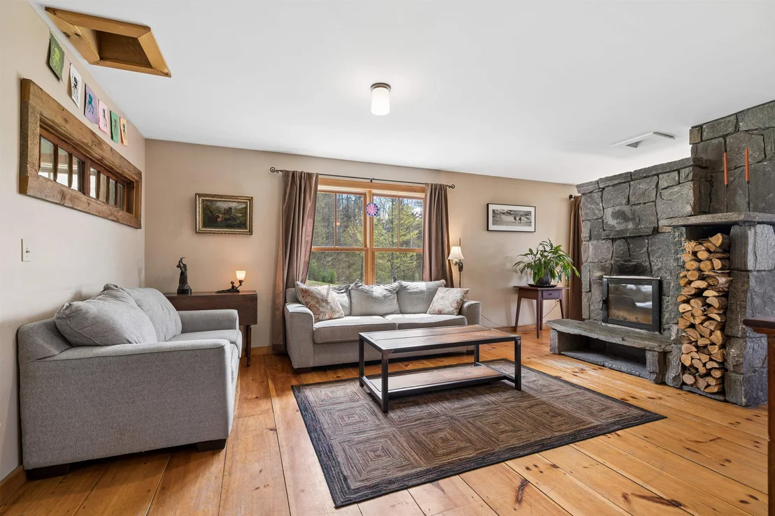 Photo of 3673 Fish Hill