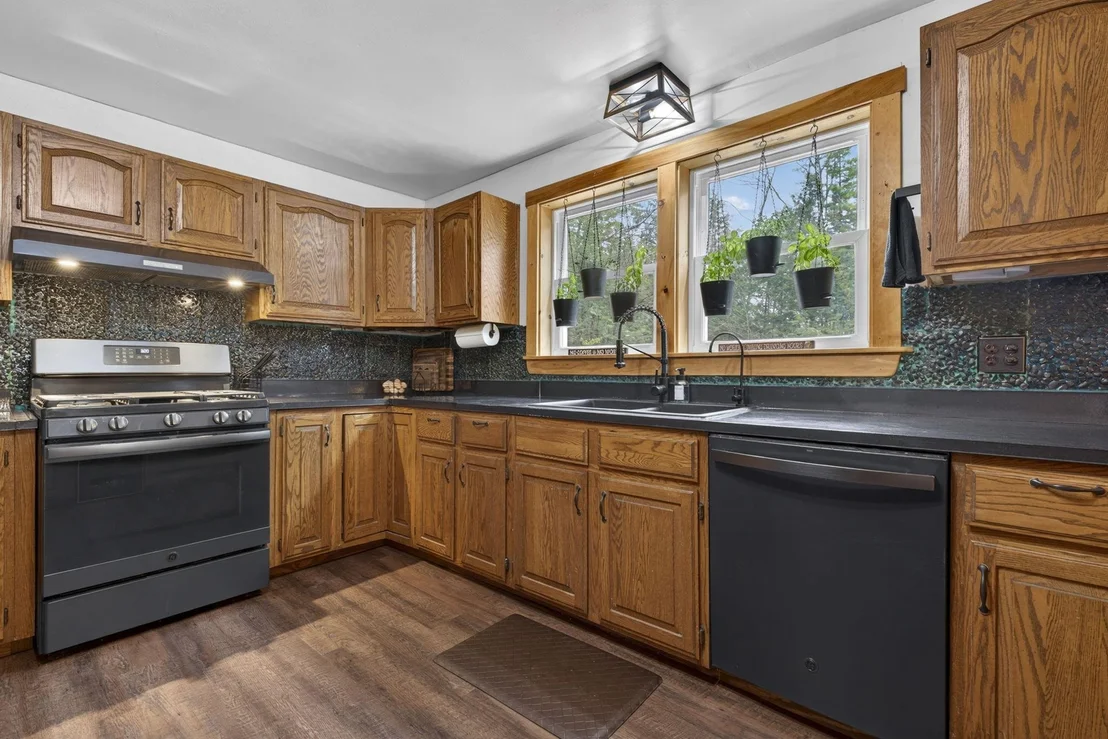 Photo of 333 Roby
