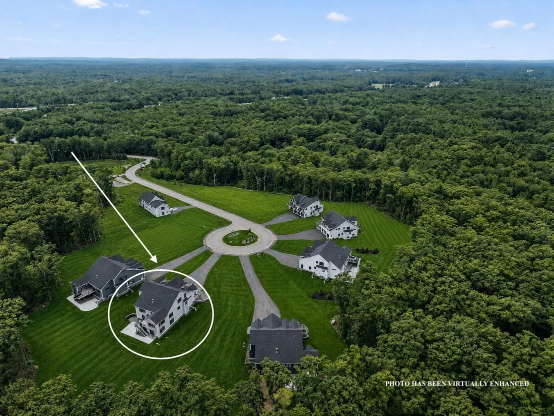 Photo of Unit LOT6 at 35 Signature