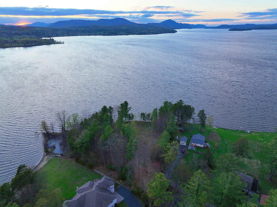 Photo of 1413 Bluff