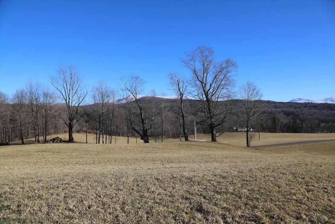 Photo of 487 VT Route 15