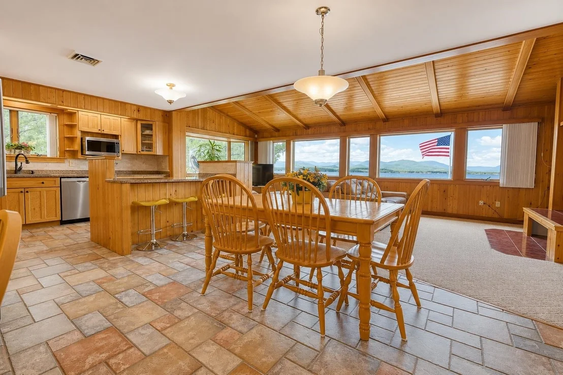 Photo of 52 Long Sands