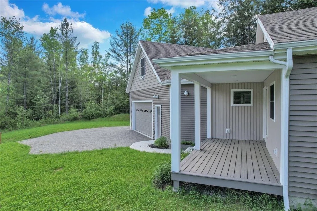 Photo of 49 Hemlock