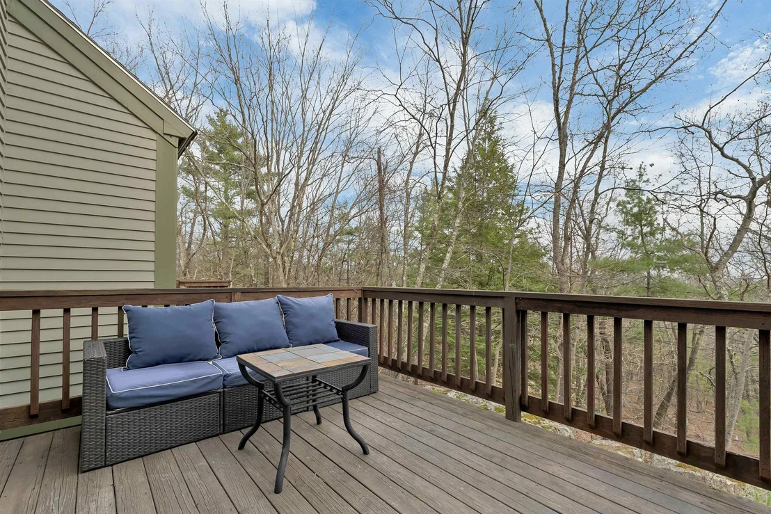 Photo of Unit 303 at 1465 Hooksett