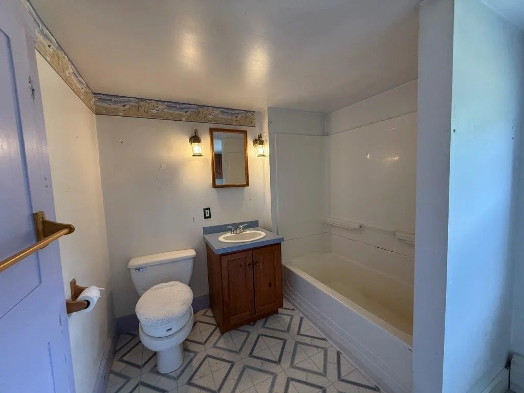 Photo of 446 Walker Brook