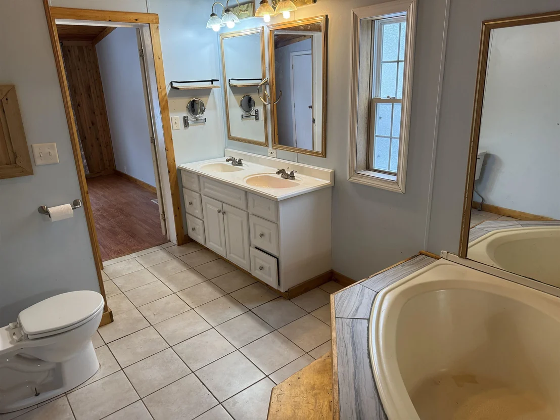 Photo of 1352 Mud Hollow