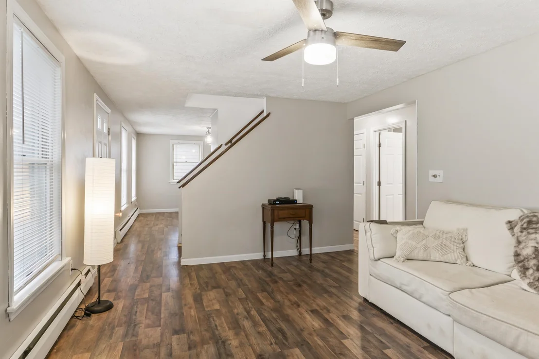 Photo of 35 Buttonwood