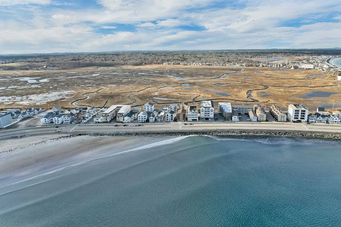 Photo of Unit N1 at 421 Ocean