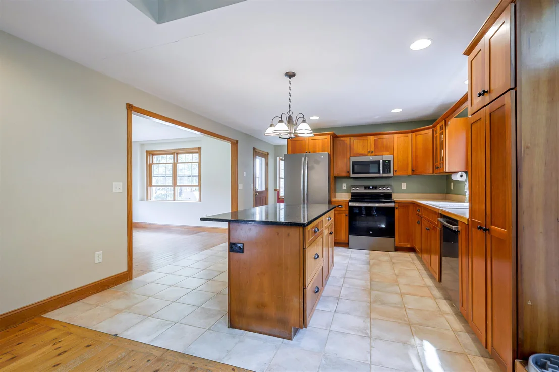 Photo of 53 Buzzell Hill