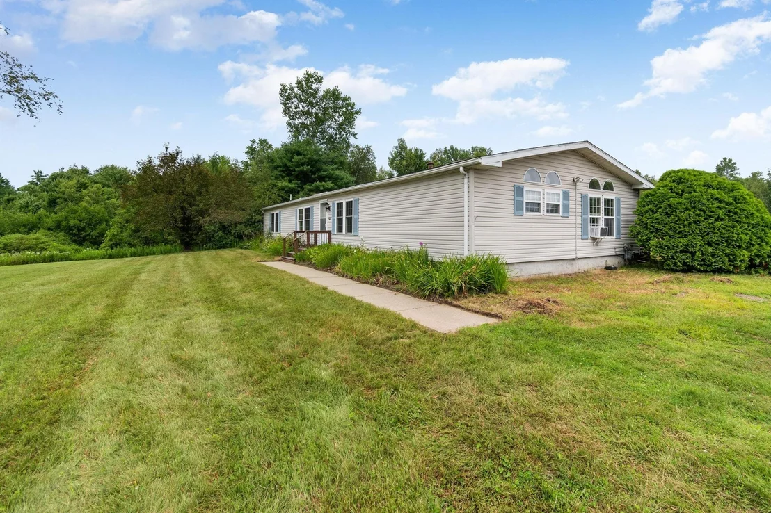 Photo of 425 Mountain View