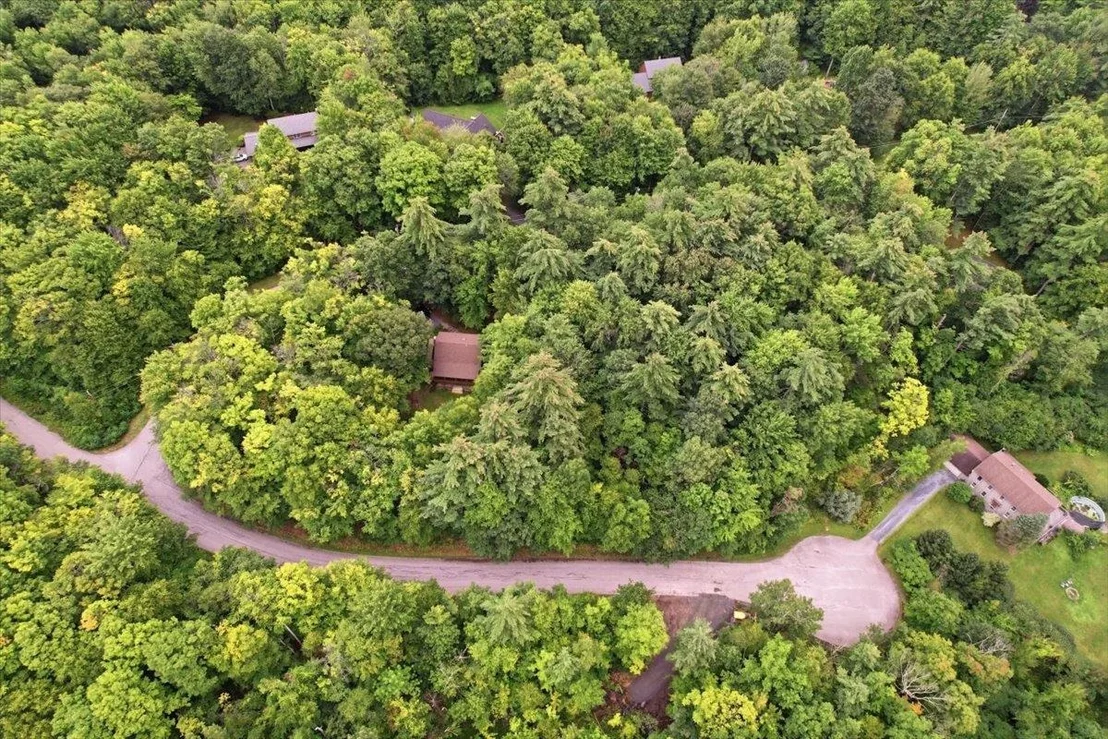Photo of 17 Forest Ridge
