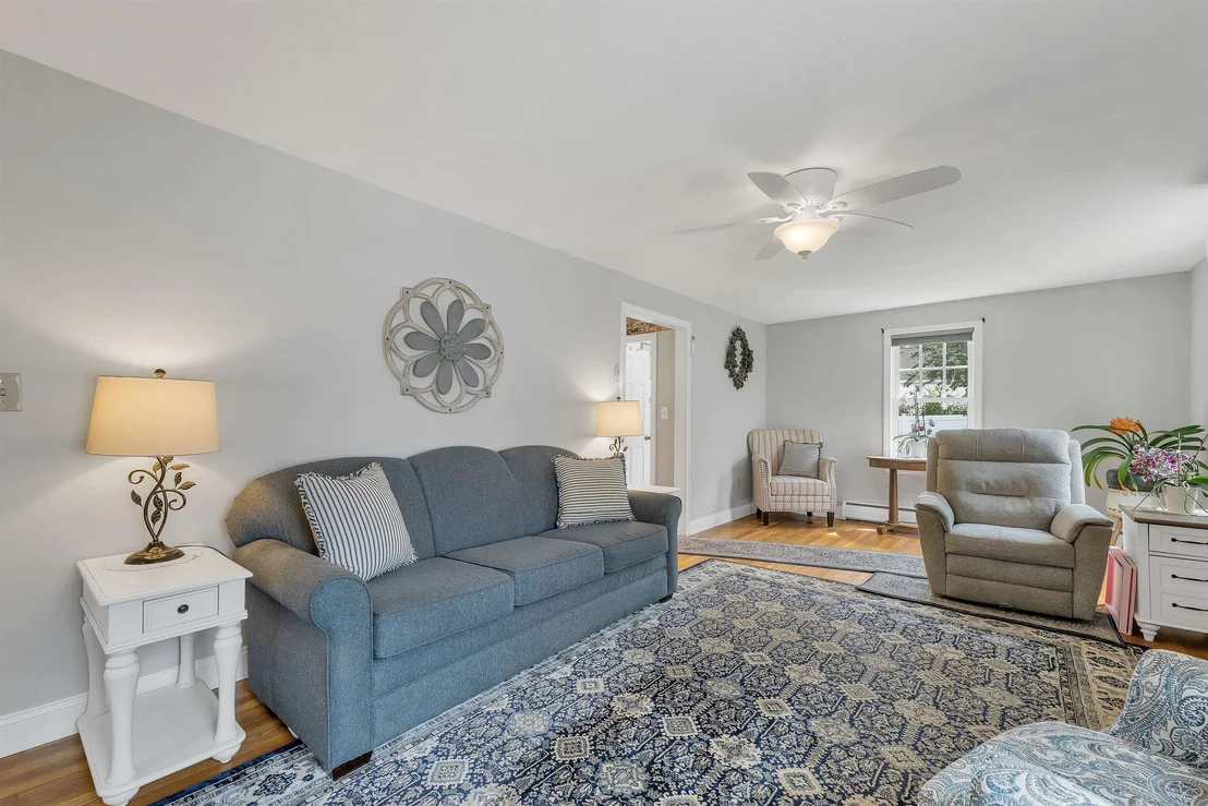 Photo of 2 Belmont