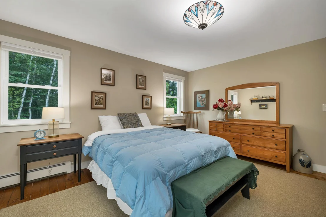 Photo of 3 Oak Knoll