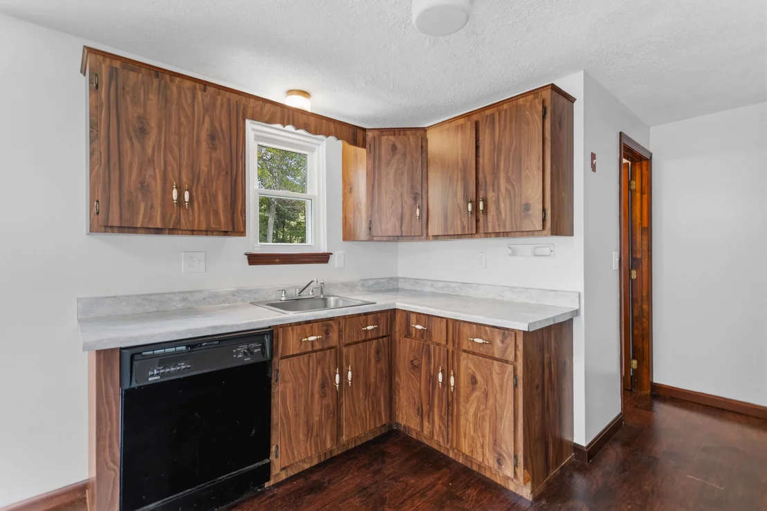 Photo of Unit UNITLUNITR at 31 Juniper