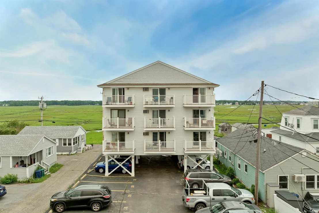Photo of Unit 1E at 415 Ocean