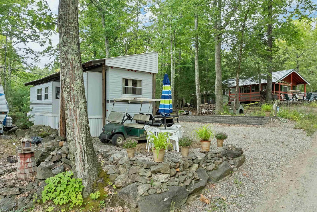 Photo of 11 Paugus