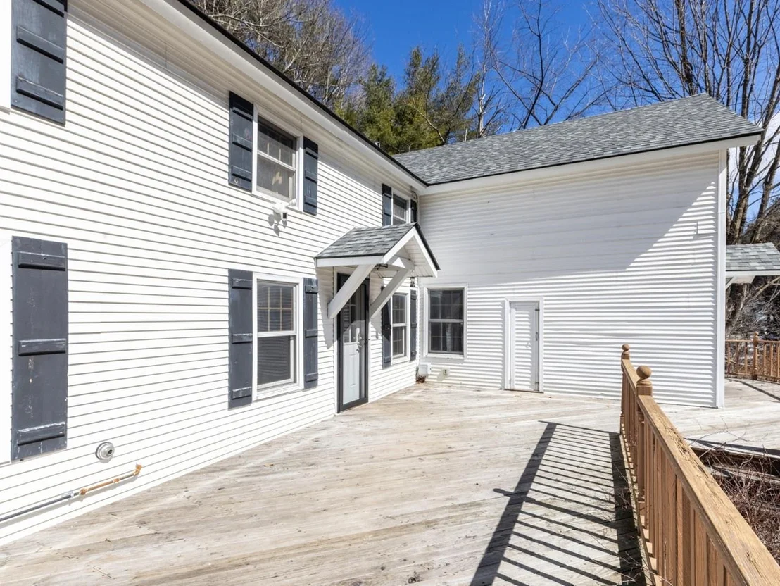 Photo of 2147 North Williston