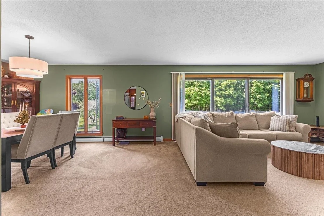 Photo of 2206 Highgate