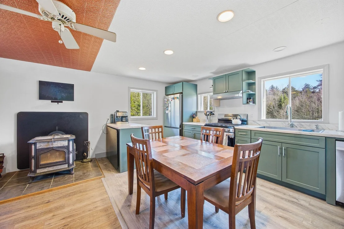 Photo of 3190 Granby