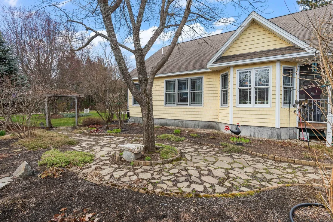 Photo of 302 Howard