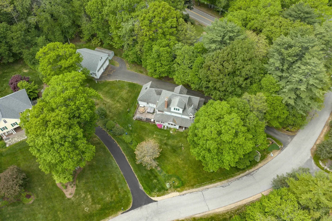 Photo of 2 Stoneridge