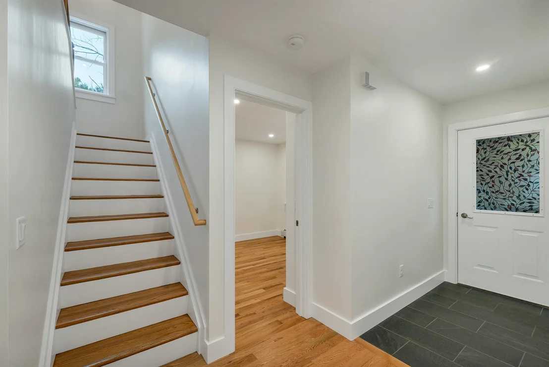 Photo of 16 Macdonald